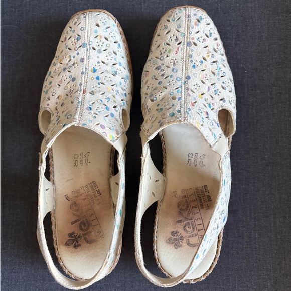 Rieker Antistress Women’s Cream and Brown Leather Cutout Slip-Ons Size 40 - Picture 4 of 8